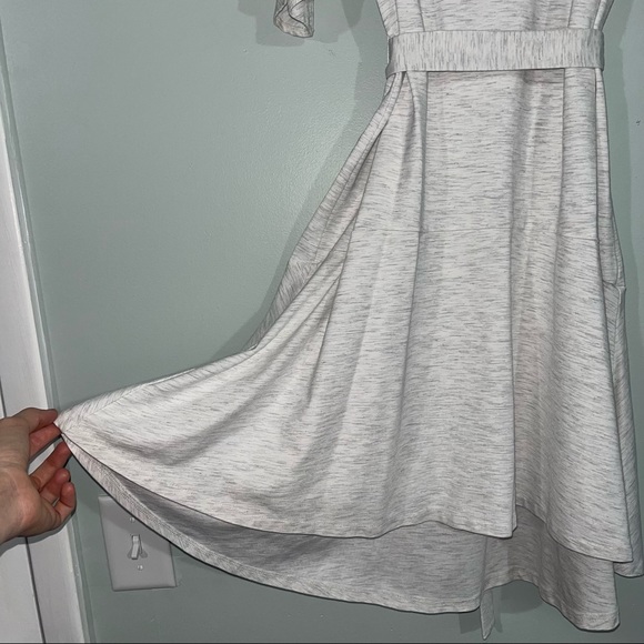 Gap size medium soft white and grey dress - Picture 6 of 12